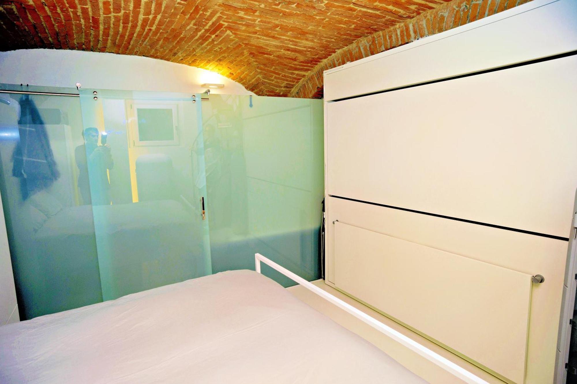 Elegant And Modern Loft In Medieval Bologna Exterior photo